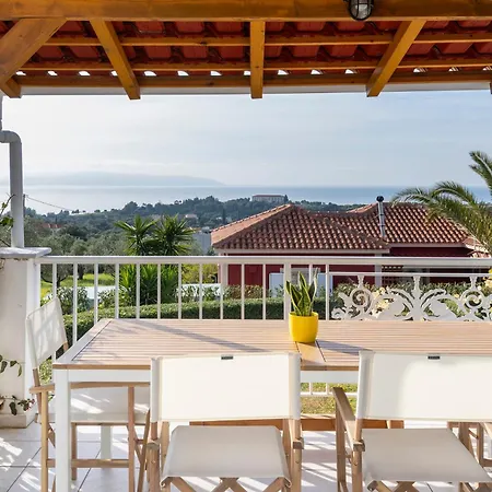 Ursa Minor Tatil Evi Mousata