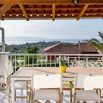 Ursa Minor Holiday home Mousata