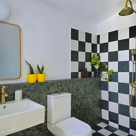 度假居 Ursa Minor *